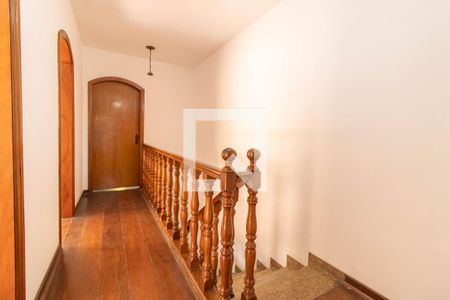 Casa para alugar com 400m², 4 quartos e 5 vagas Casa para alugar com 400m², 4 quartos e 5 vagasHall dos Quartos