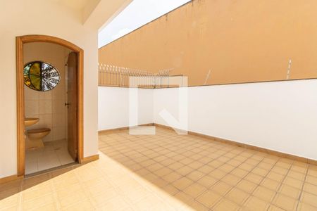 Casa para alugar com 400m², 4 quartos e 5 vagas Casa para alugar com 400m², 4 quartos e 5 vagasÁrea Externa