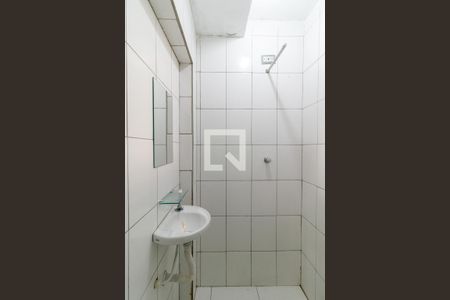 Banheiro de casa para alugar com 1 quarto, 35m² em Jardim Aricanduva, São Paulo