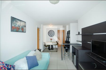 Apartamento para alugar com 72m², 2 quartos e 1 vaga Apartamento para alugar com 72m², 2 quartos e 1 vagaSala