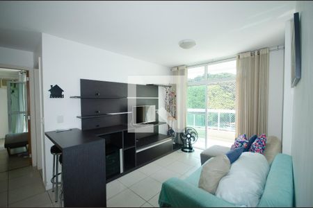 Apartamento para alugar com 72m², 2 quartos e 1 vaga Apartamento para alugar com 72m², 2 quartos e 1 vagaSala