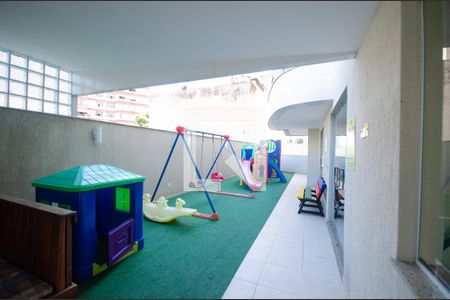 Apartamento para alugar com 72m², 2 quartos e 1 vaga Apartamento para alugar com 72m², 2 quartos e 1 vagaÁrea Comum - Playground