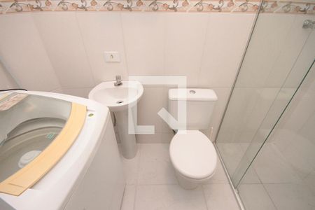 Banheiro de kitnet/studio para alugar com 1 quarto, 33m² em Consolação, São Paulo