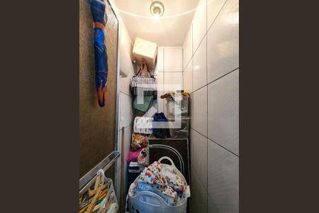 Apartamento para alugar com 72m², 2 quartos e sem vagaBanheiro de Serviço