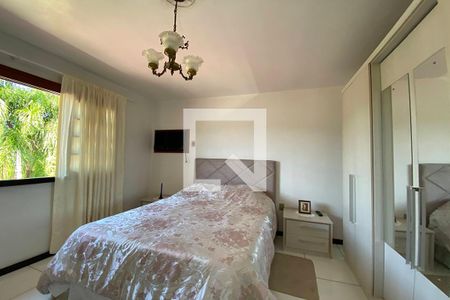 Casa à venda com 240m², 3 quartos e 1 vagaQuarto 3 - Suíte