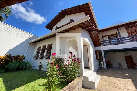 Casa à venda com 240m², 3 quartos e 1 vagaFachada 