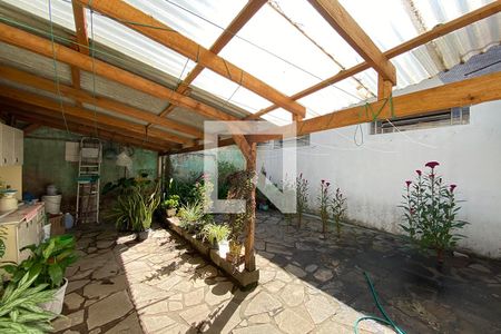 Casa à venda com 240m², 3 quartos e 1 vagaQuintal 