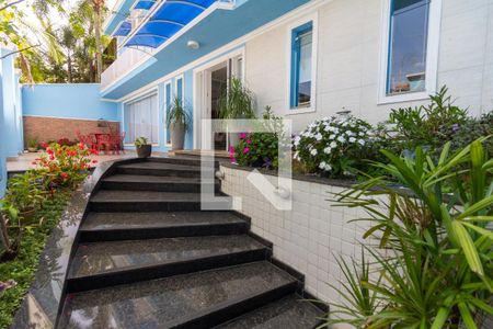 Casa para alugar com 500m², 3 quartos e 3 vagasEntrada