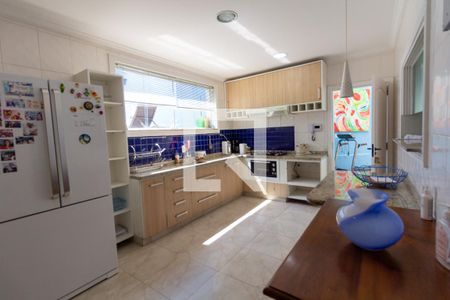 Casa para alugar com 500m², 3 quartos e 3 vagasCozinha