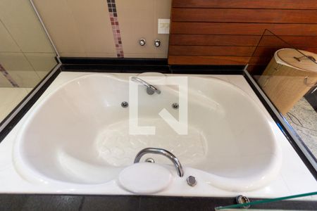 Casa para alugar com 500m², 3 quartos e 3 vagasBanheiro Suíte 2