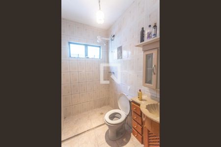 Casa à venda com 150m², 3 quartos e 2 vagasBanheiro suíte 3