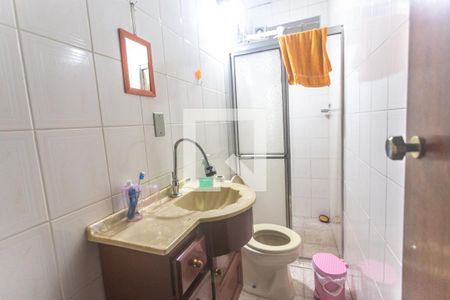 Casa à venda com 150m², 3 quartos e 2 vagasBanheiro suíte 1