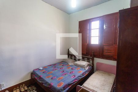 Quarto 1 de casa à venda com 7 quartos, 430m² em Floresta, Belo Horizonte