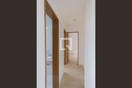 Corredor de apartamento para alugar com 2 quartos, 50m² em Jacarepaguá, Rio de Janeiro