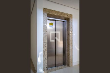 Apartamento à venda com 179m², 3 quartos e 2 vagasÁrea comum