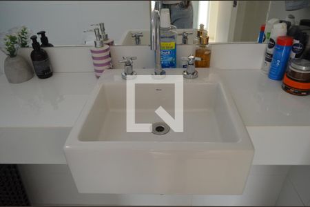 Casa à venda com 270m², 3 quartos e 3 vagasBanheiro Social