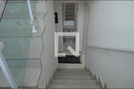 Casa à venda com 270m², 3 quartos e 3 vagasAcesso aos Quartos