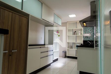 Apartamento para alugar com 90m², 2 quartos e 2 vagas Apartamento para alugar com 90m², 2 quartos e 2 vagasCozinha