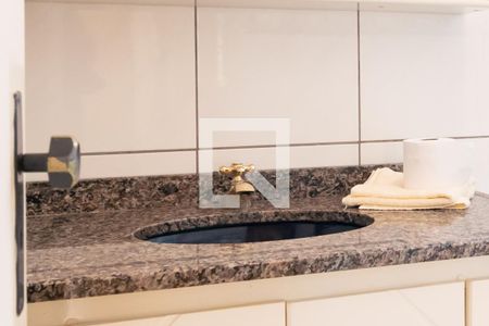 Casa à venda com 125m², 3 quartos e 2 vagasBanheiro Social