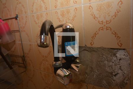 Casa à venda com 247m², 2 quartos e sem vagaCozinha e Área de Serviço - Torneira