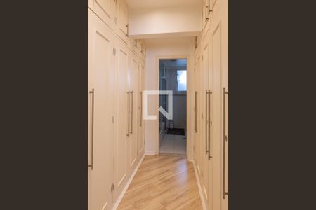 Apartamento à venda com 160m², 3 quartos e 1 vagaCloset da Suíte