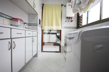 Apartamento à venda com 156m², 3 quartos e 2 vagasÁrea de Serviço