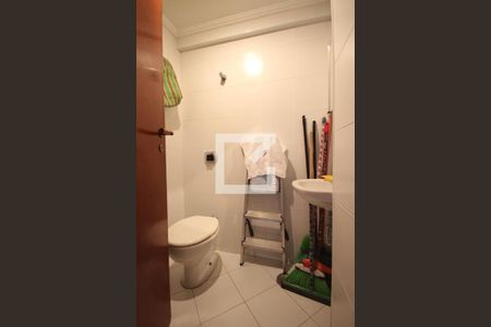 Apartamento à venda com 156m², 3 quartos e 2 vagasBanheiro de Serviço