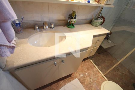 Apartamento à venda com 156m², 3 quartos e 2 vagasSuíte 1