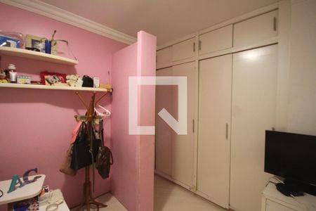 Apartamento à venda com 156m², 3 quartos e 2 vagasSuíte 1