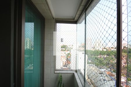 Apartamento à venda com 156m², 3 quartos e 2 vagasVaranda