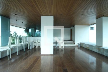 Apartamento à venda com 156m², 3 quartos e 2 vagasSalão de Festas