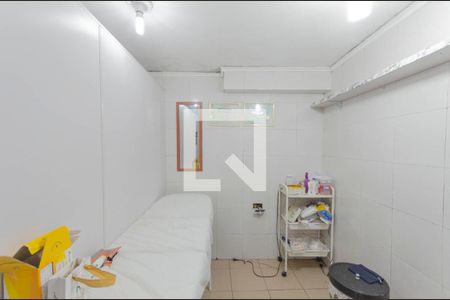 Casa à venda com 150m², 3 quartos e 2 vagas Casa à venda com 150m², 3 quartos e 2 vagasSalão