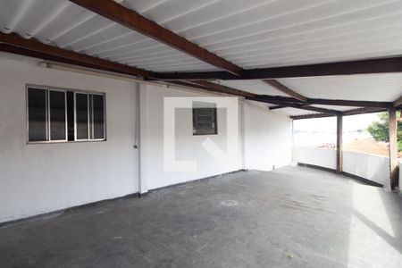 Casa para alugar com 200m², 3 quartos e sem vagaVaranda