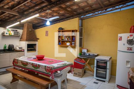 Casa à venda com 290m², 3 quartos e 3 vagas Casa à venda com 290m², 3 quartos e 3 vagasEspaço Gourmet