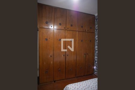 Casa à venda com 290m², 3 quartos e 3 vagas Casa à venda com 290m², 3 quartos e 3 vagasQuarto 3