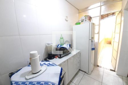 Casa à venda com 180m², 3 quartos e 3 vagas Casa à venda com 180m², 3 quartos e 3 vagasCozinha