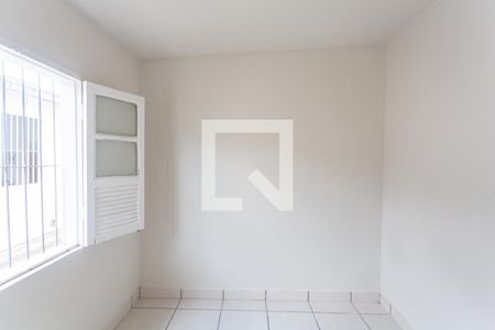 Quarto de casa para alugar com 1 quarto, 30m² em Cachoeirinha, Belo Horizonte