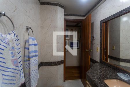 Apartamento para alugar com 230m², 4 quartos e 3 vagas Apartamento para alugar com 230m², 4 quartos e 3 vagasBanheiro Social