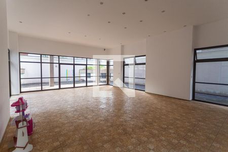 Apartamento para alugar com 230m², 4 quartos e 3 vagas Apartamento para alugar com 230m², 4 quartos e 3 vagasSalão de Festas