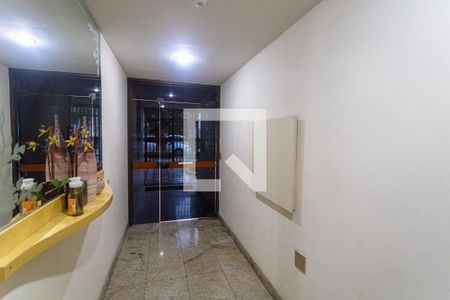 Apartamento para alugar com 230m², 4 quartos e 3 vagas Apartamento para alugar com 230m², 4 quartos e 3 vagasHall de Entrada