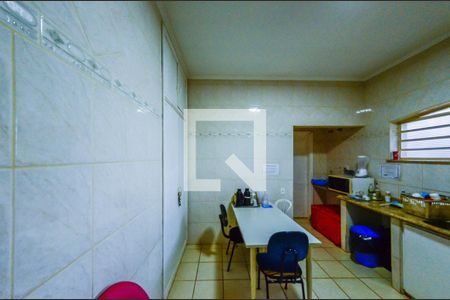 Casa à venda com 640m², 6 quartos e 10 vagasCozinha 1