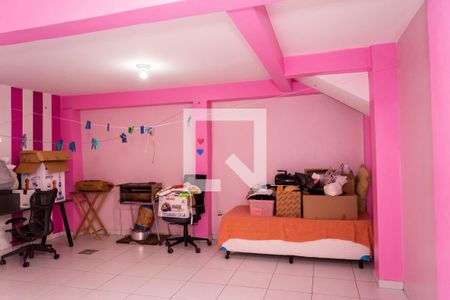 Casa à venda com 194m², 3 quartos e 3 vagasSalão 