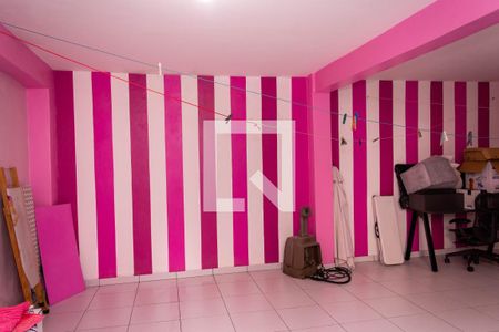 Casa à venda com 194m², 3 quartos e 3 vagasSalão 