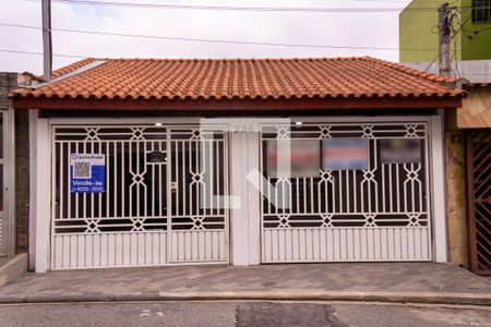 Casa à venda com 194m², 3 quartos e 3 vagasFachada