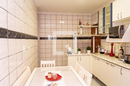 Casa à venda com 194m², 3 quartos e 3 vagasCozinha