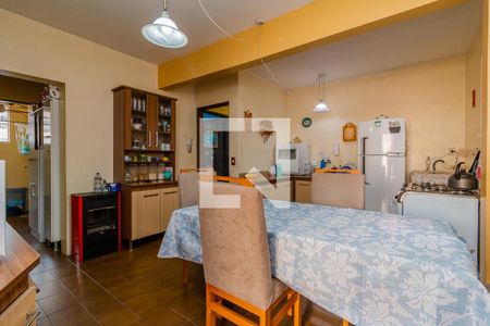 Casa à venda com 220m², 6 quartos e 4 vagasCozinha