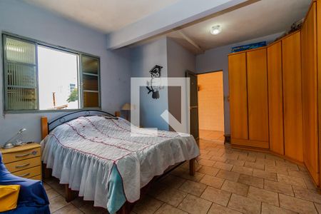 Casa à venda com 220m², 6 quartos e 4 vagasQuarto 4