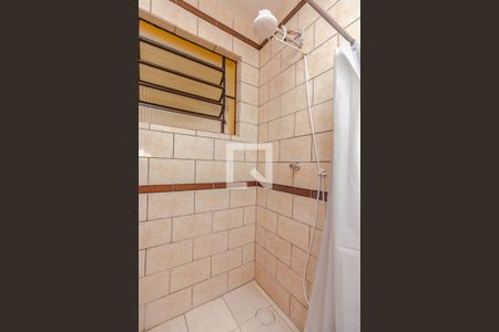 Casa à venda com 220m², 6 quartos e 4 vagasBanheiro