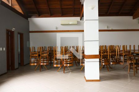 Casa de condomínio para alugar com 260m², 4 quartos e 2 vagasÁrea comum - Salão de festas