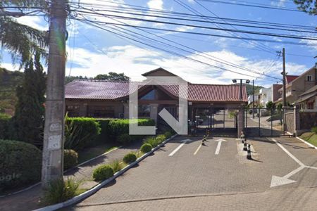 Casa de condomínio para alugar com 260m², 4 quartos e 2 vagasFachada e portaria